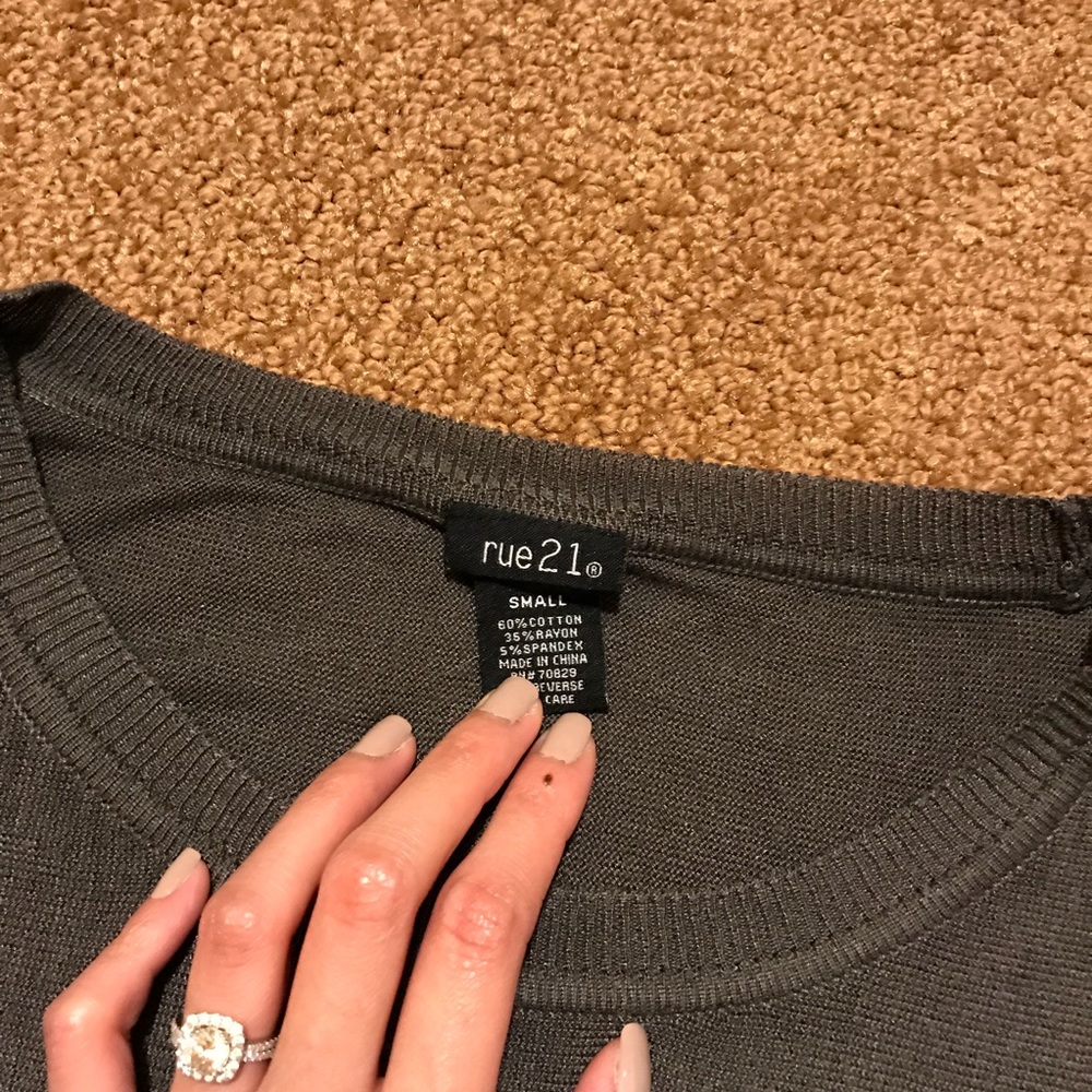 Olive Top